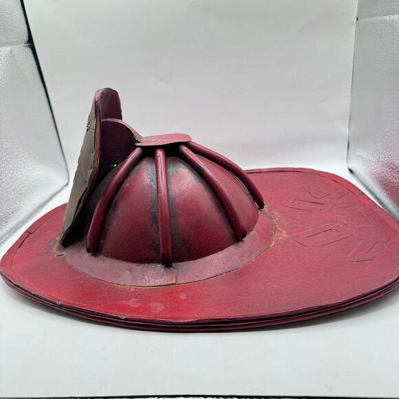 Vintage metal fire chiefs hat decor red - Picture 2 of 9
